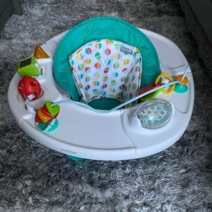 Baby booster seat and play set